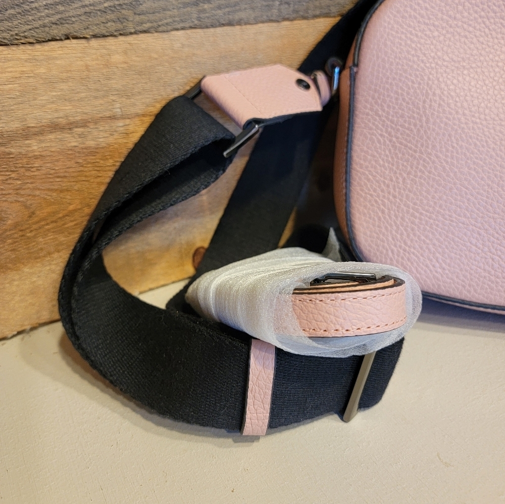 NWT Botkier Chelsea Camera/Crossbody Bag In Rossa Pink Leather - Picture 4 of 8